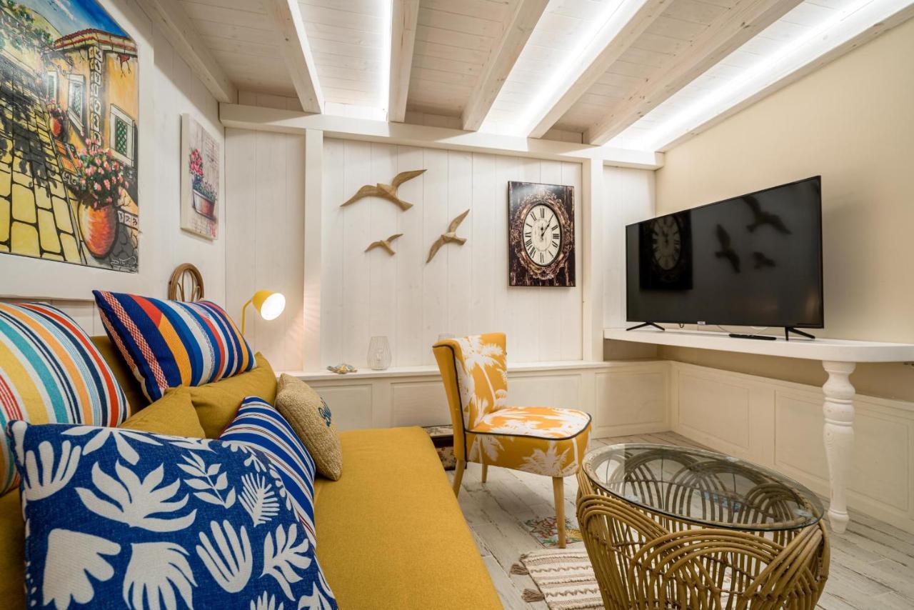 La Casa Di Nonna Piera Hotell Giardini Naxos Exteriör bild